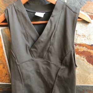 Sz M Nike workout top